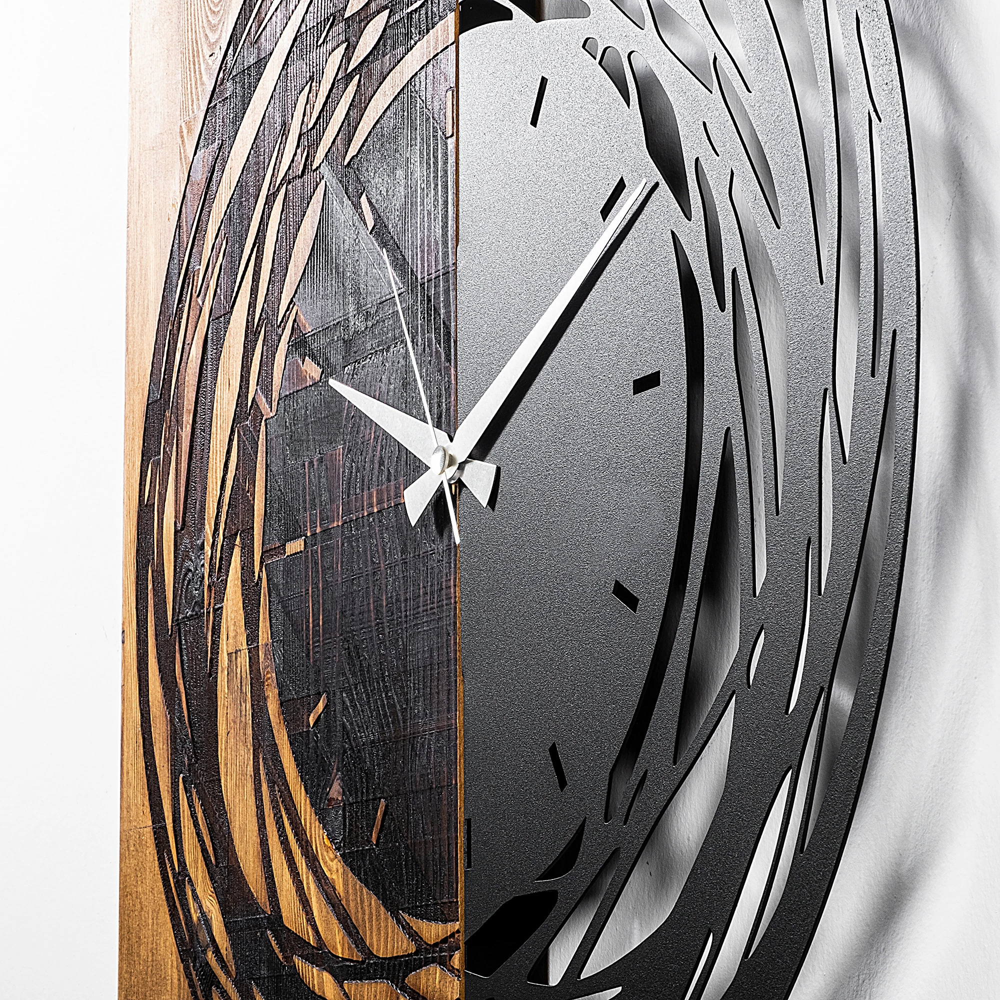 Orë muri dekorative prej druri Wallity, ngjyrë arrë e çelët dhe e zezë, 58x3x58cm