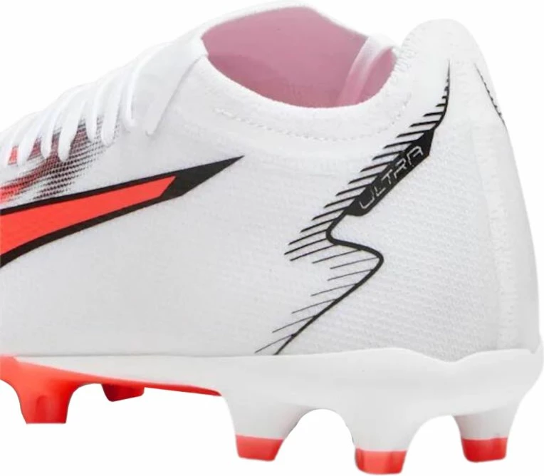 Atlete futbolli për meshkuj Puma, të bardha dhe portokalli