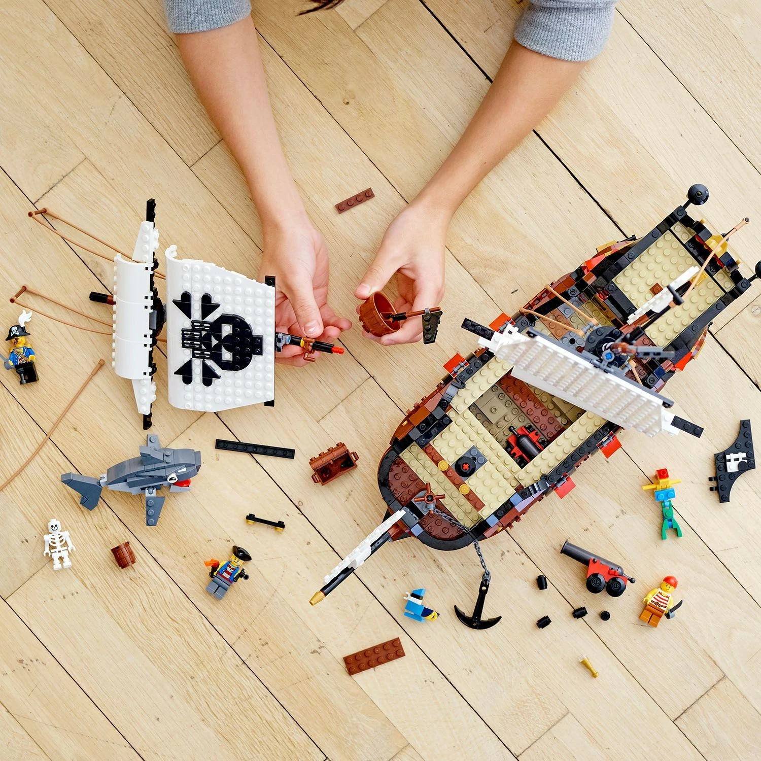 Set ndërtimi LEGO Creator 3in1 Anije Piratësh, 31109, 1264 pjesë, shumëngjyrësh