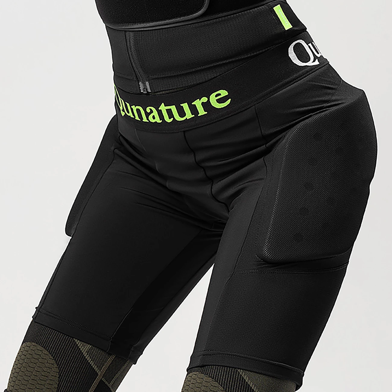 Shortse mbrojtëse ijeve Qunature Ski Basic M EVA 12 mm uniseks e zezë