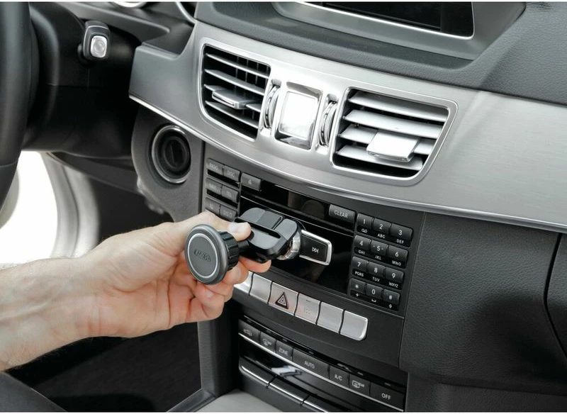 Mbajtes Telefoni Me Magnet