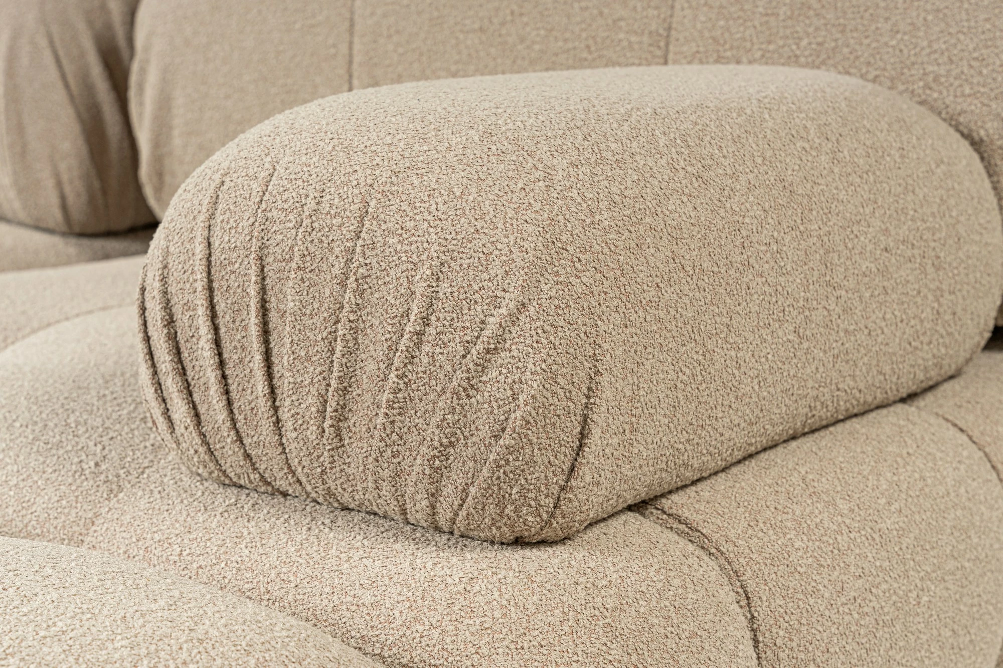 Këndare Doblo 3 vendëshe me pouffe, ngjyrë pjeshke