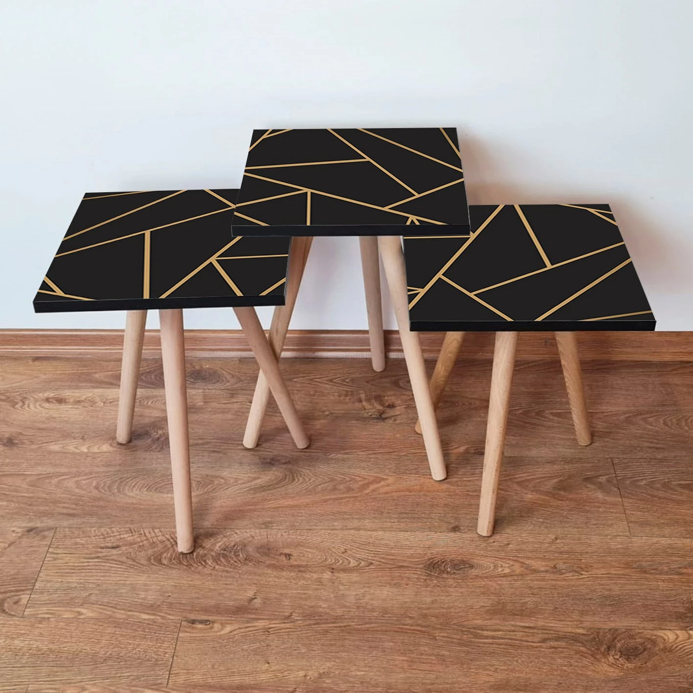 Set tavolinash ndihmëse, 3 copë, ngjyrë e zezë dhe ari, Skye Decor, 3Shp334