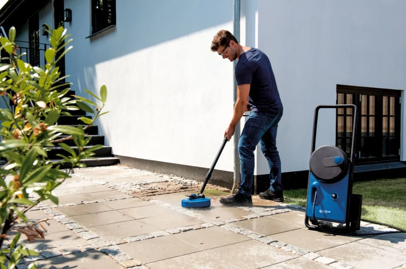 Nilfisk Core 150-10 PowerControl DP EU pressure washer Upright Electric 468 l/h 2000 W Blue