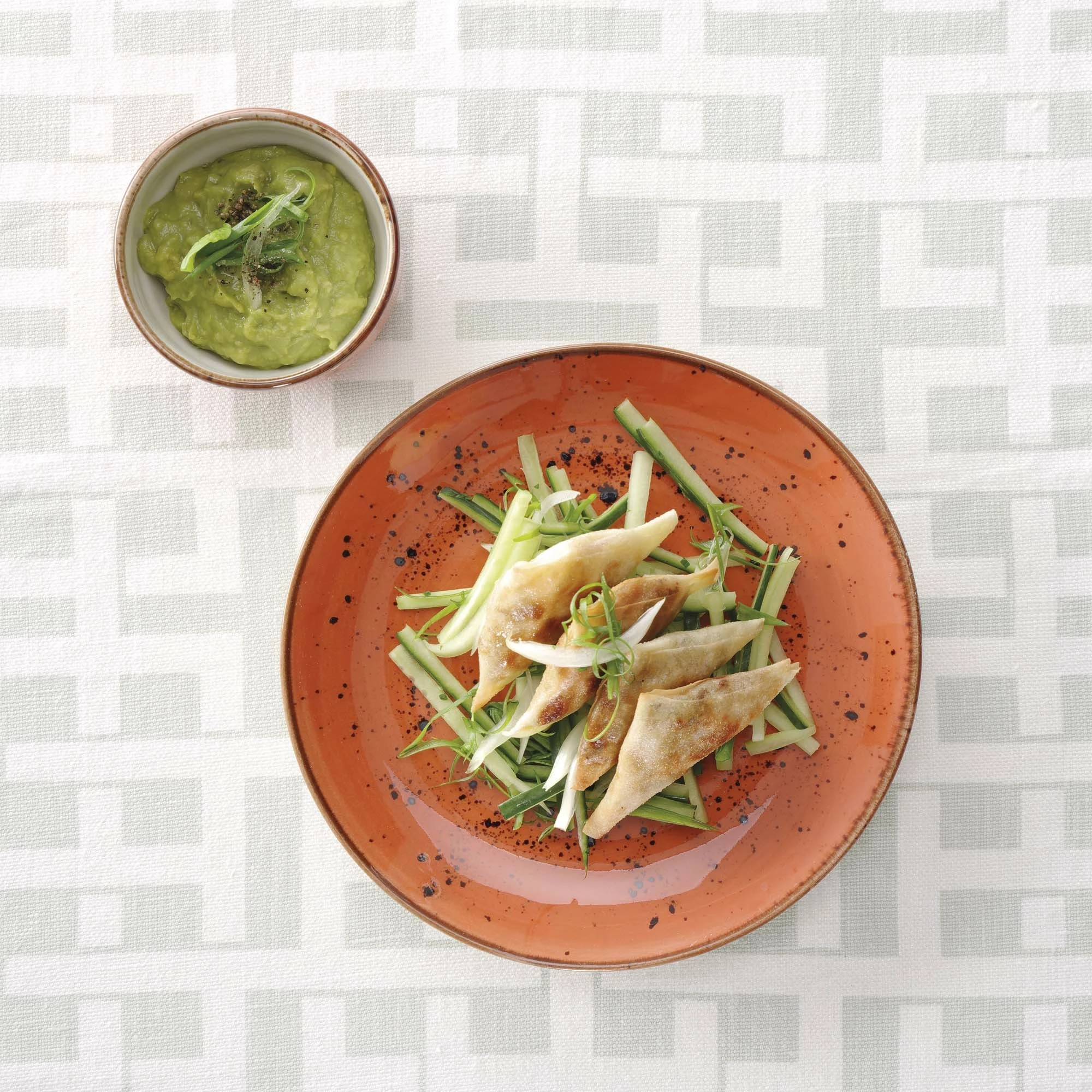 Pjatë e sheshtë Fine Dine Dahlia Ø190 mm, portokalli, set 6 copë