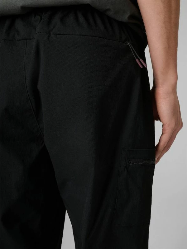 Pantallona jogger për meshkuj 4F 4FRSS26TTROM1915-20S [Madhësia: XL]