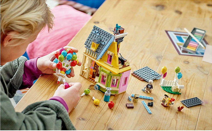 Set ndërtimi LEGO Disney 43217 Up House, 598 copë, shumëngjyrësh