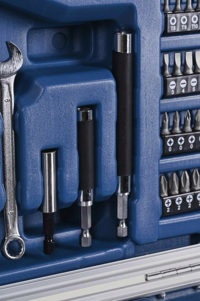 Set çelësash me llokma Scheppach TB170 135 copë, 1/4\" & 3/8\", Cr-V, me kuti veglash, argjendtë/blu