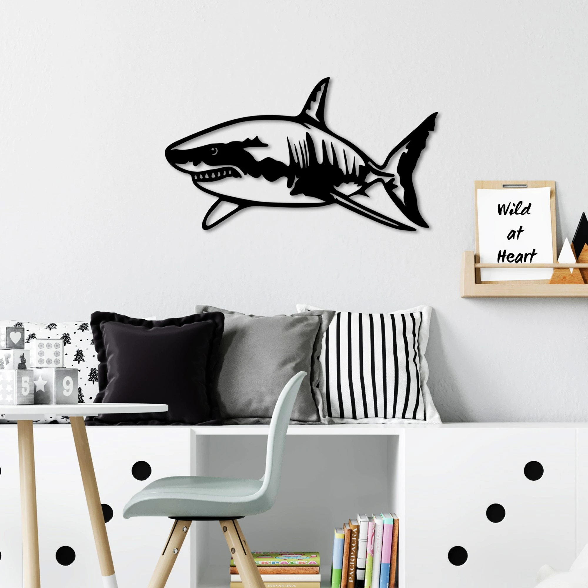 Aksesor muri dekorativ prej metali, Wallity, peshkaqen, i zi, 70x36cm