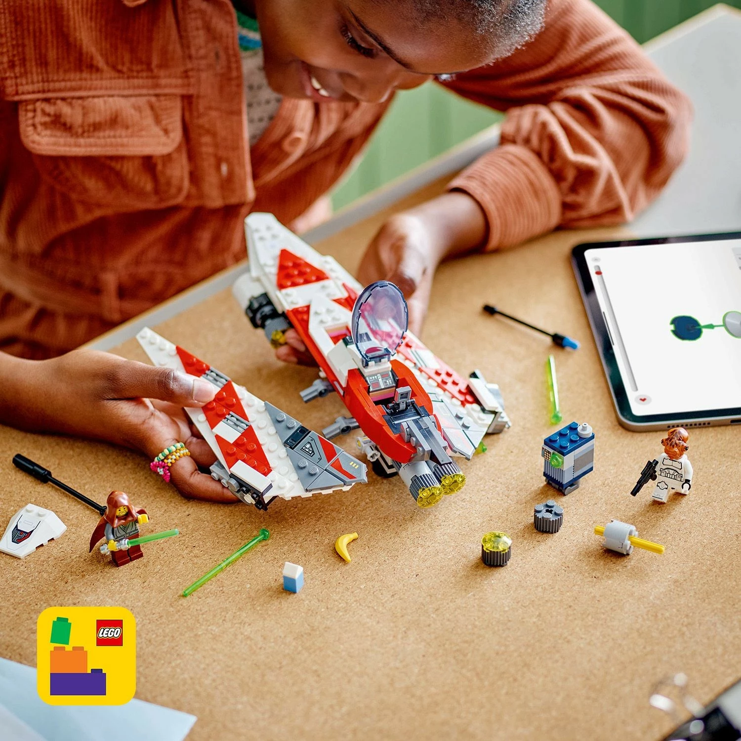 Set ndërtimi LEGO Jedi Bob's Starfighter, 305 pjesë, shumëngjyrësh