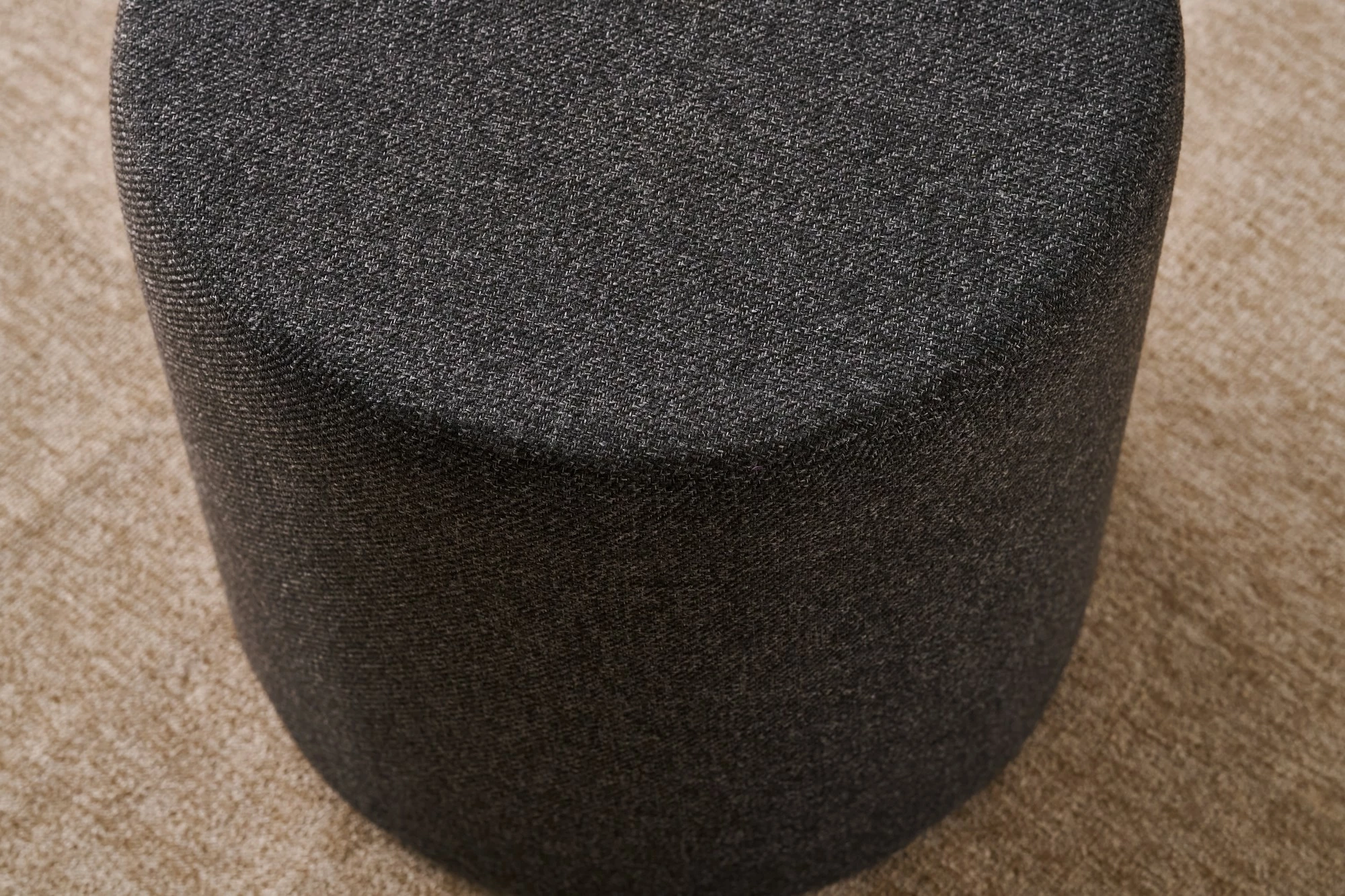 Puf Atelier del Sofa, Bitez, ngjyrë fume