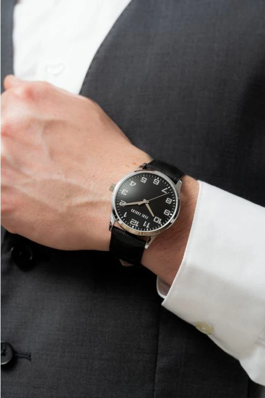 Orë dore për meshkuj Paul Lorens, e zezë