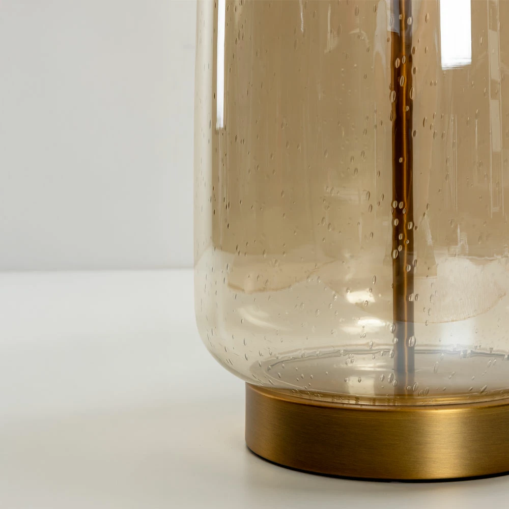 Llambë tavoline Bexley, xham, ngjyrë mjaltë-ari, abazhur lino bezhë, 43x43x79cm