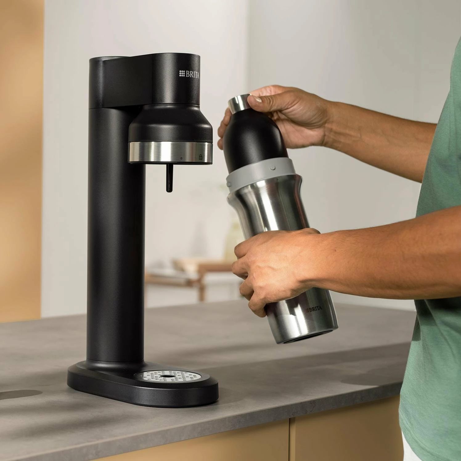 Shishe për karbonator Brita SodaTrio 0.65 L çelik inox, e zezë