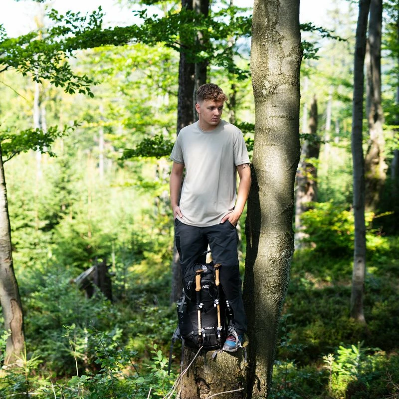 Çantë shpine Nils Extreme NC1938 Tourist 40L, e zezë