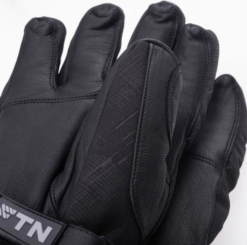 Doreza ski për meshkuj Fitanu SATEA PRIMALOFT, të zeza