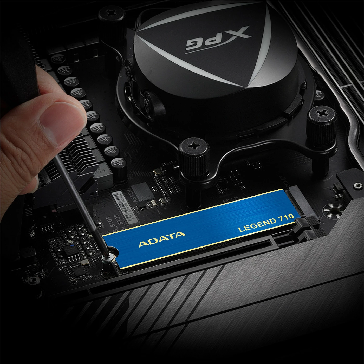 SSD ADATA LEGEND 710 256GB, M.2 2280, NVMe PCIe 3.0 x4, blu/ari