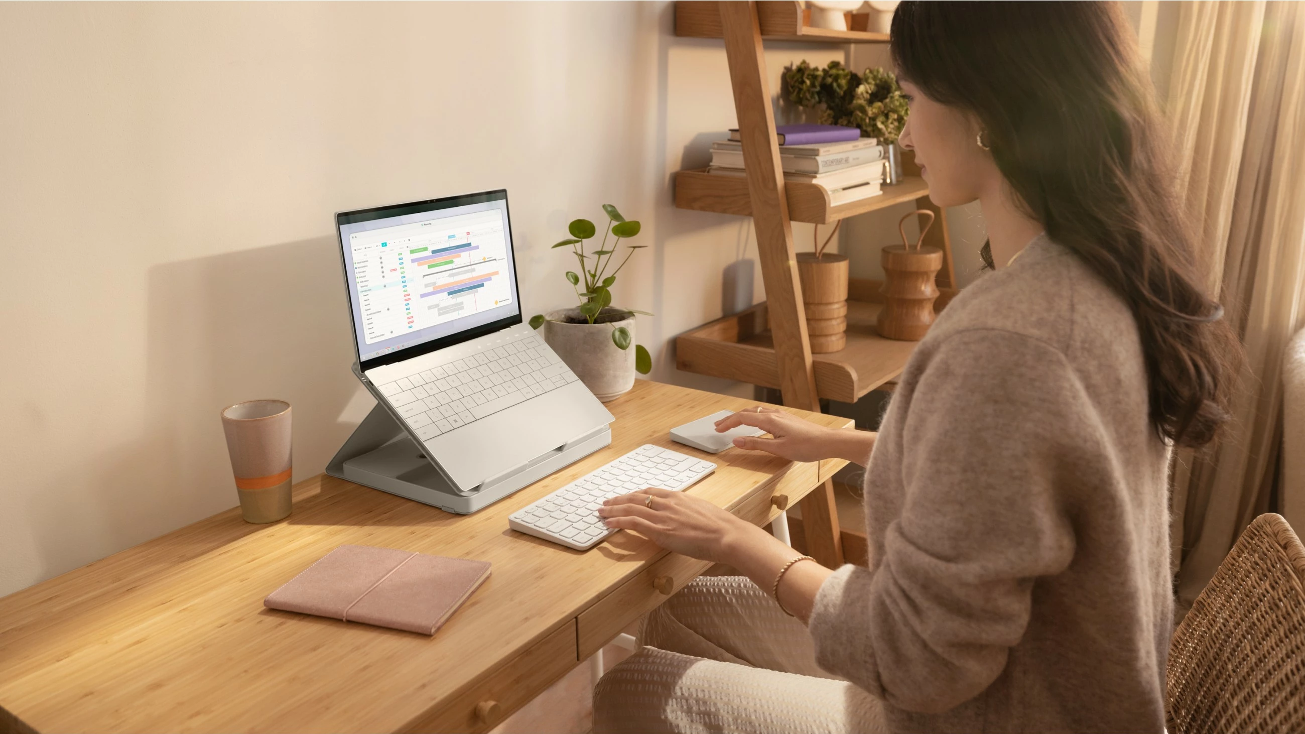 Tastierë mini Logitech 920-011240, QWERTY UK, touchpad, Bluetooth, Bohemian Blush