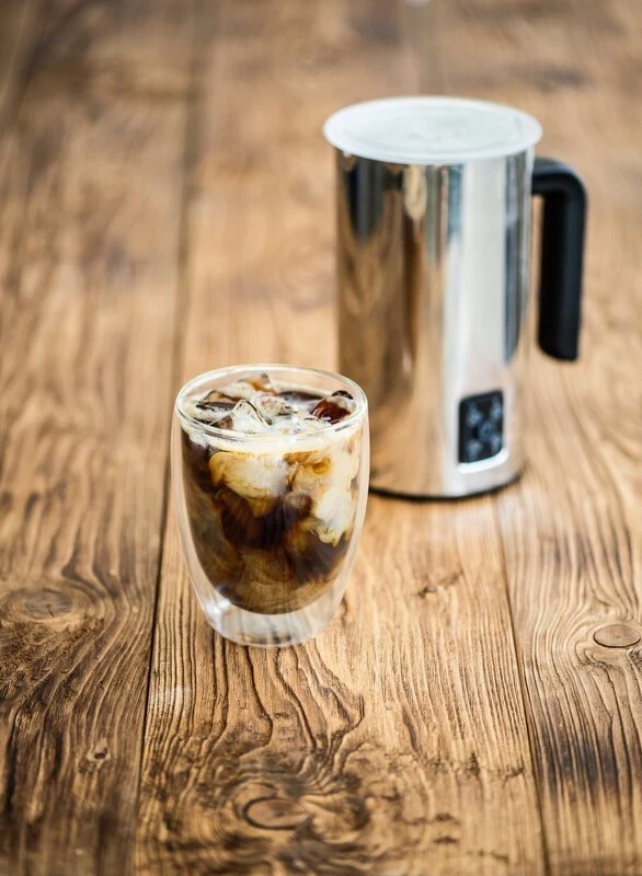 Frother për qumësht ETA, argjendtë