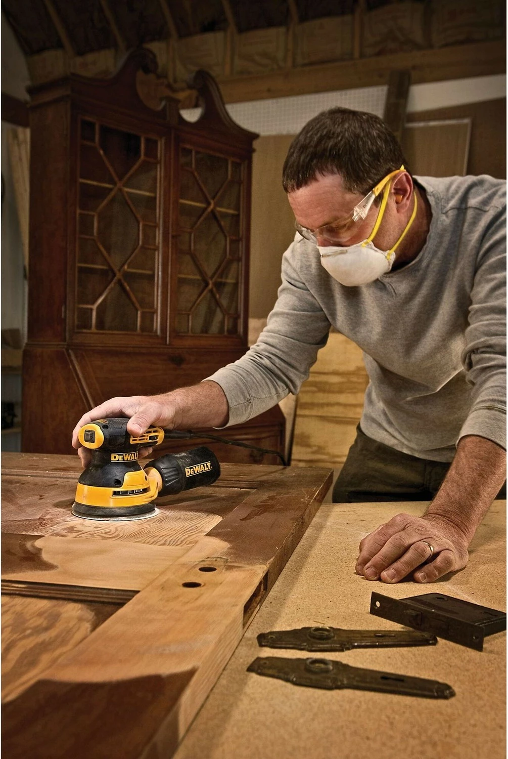 Lëmues orbital DeWALT 125mm 280W, zi/verdhe