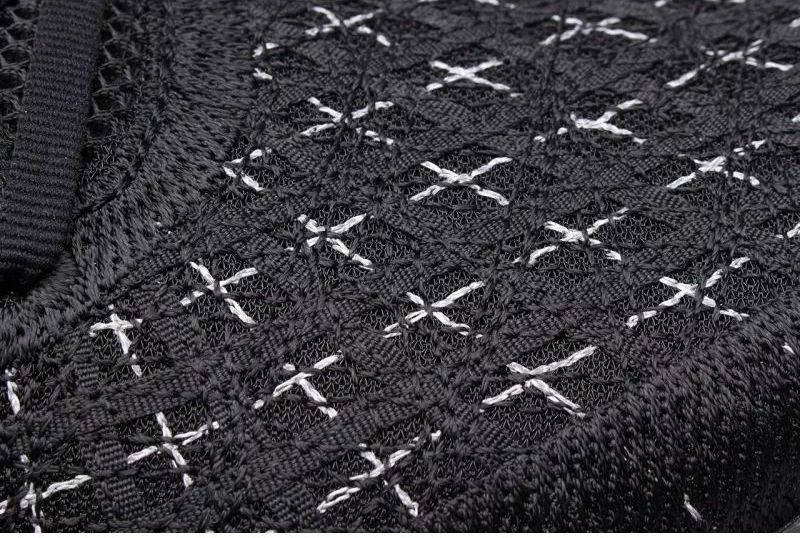 Atlete për meshkuj Under Armour, të zezë