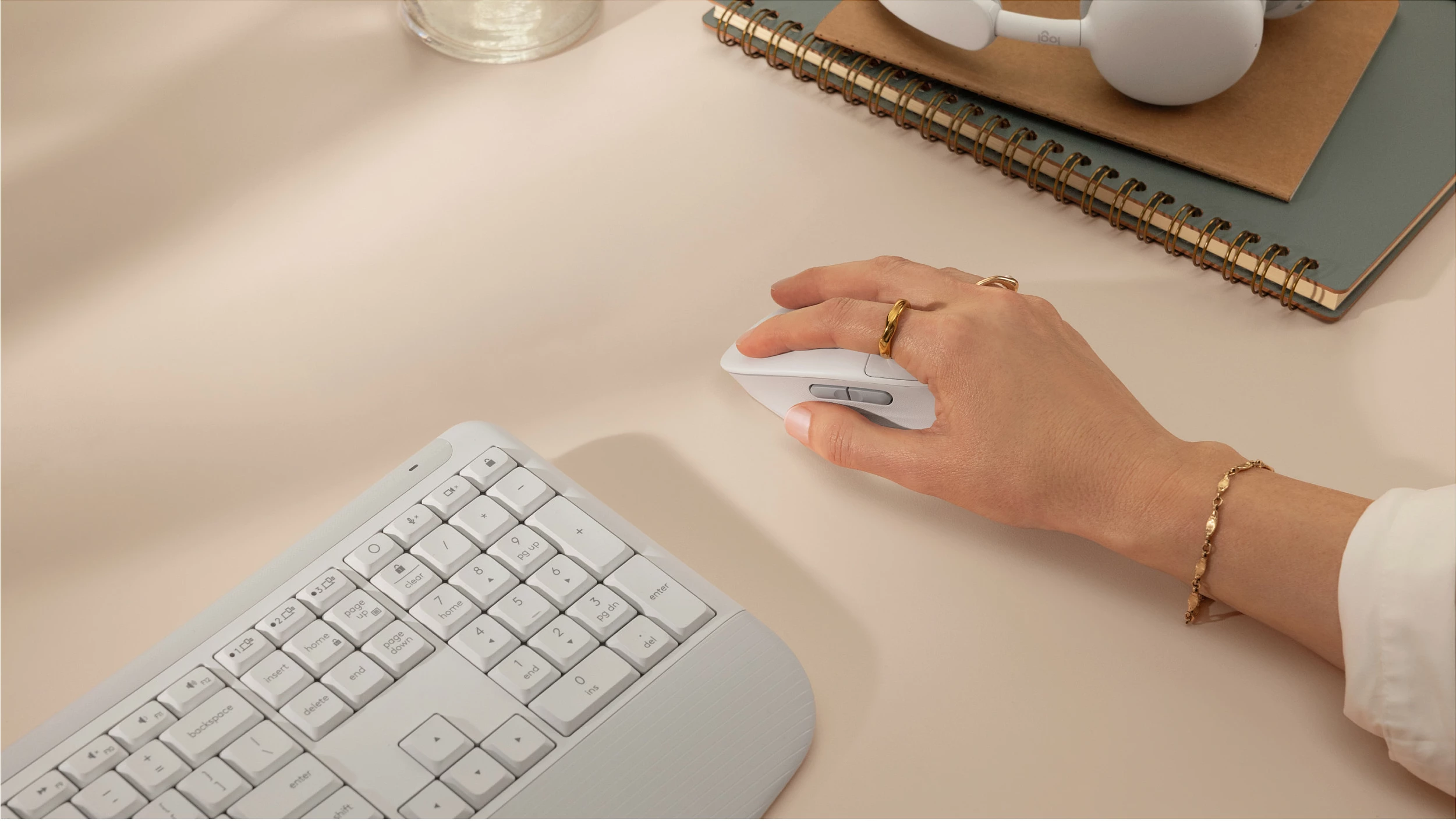 Maus Logitech M850, wireless, off-white
