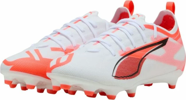 Atlete futbolli Puma për fëmijë, të bardha