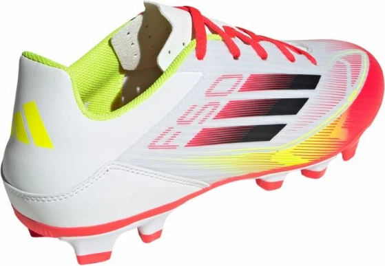 Atlete futbolli adidas F50 Club, të bardha