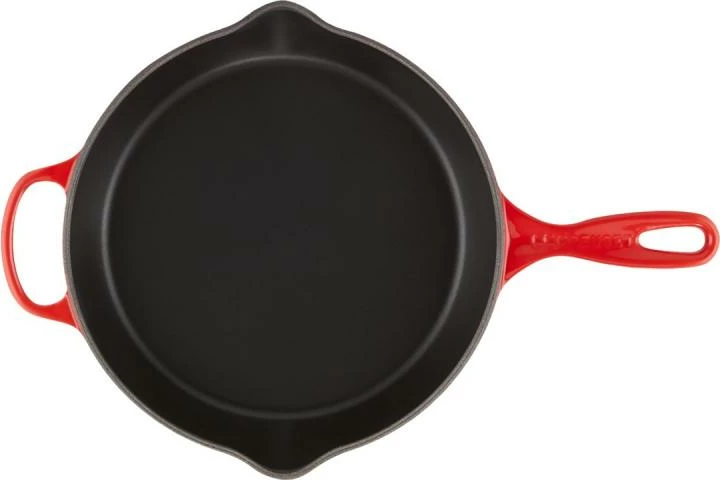 Tigan për skuqje dhe servirje, Le Creuset, High 26 cm, model 20187260600422, e kuqe qershie