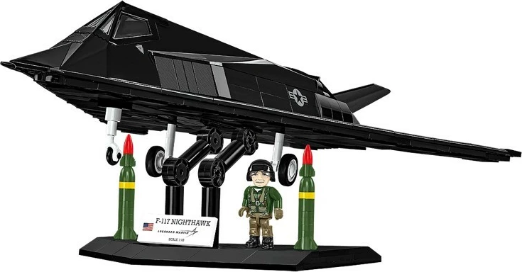 Set blloqe Cobi Lockheed F-117 Nighthawk, 795 pjesë, me figurë piloti, e zezë