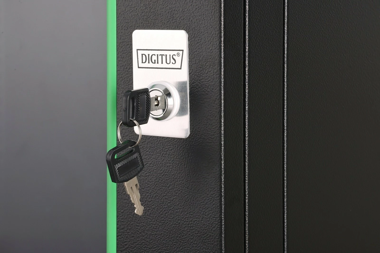 Kabinet rrjeti i montueshëm në mur, Digitus DN-37105, 19" 9U, 474x600x450 mm, derë xhami, ngarkesë 60 kg, i pa-montuar, zi