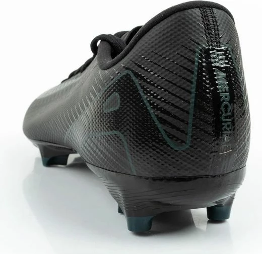 Atlete futbolli Nike Zoom Vapor 16 Academy FG/MG, të zeza