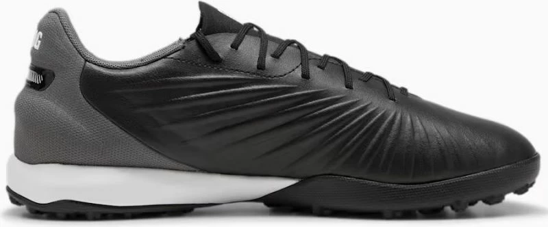 Atlete futbolli Puma për meshkuj, të zeza