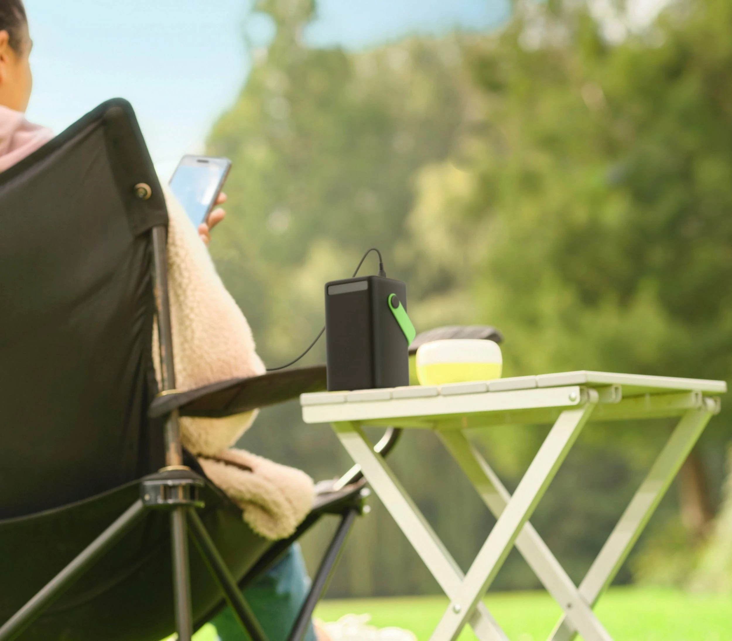 Powerbank Trust Redoh XXL 50000mAh 20W QC 3.0/PD me display, zi-jeshile