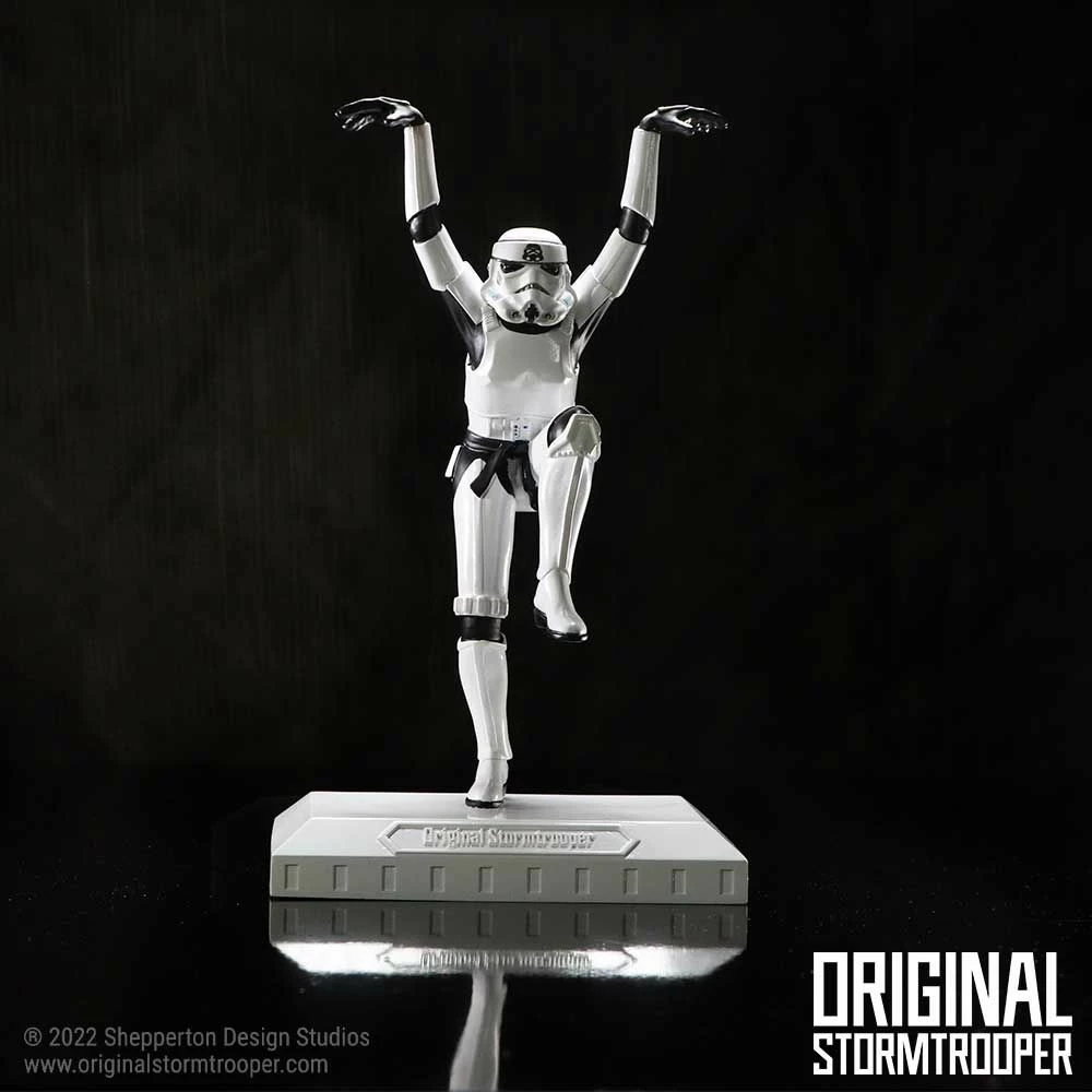 Figurinë koleksionuese NEMESIS NOW Stormtrooper Crane Kick 20.5 cm, e bardhë/zezë, me kuti dhurate