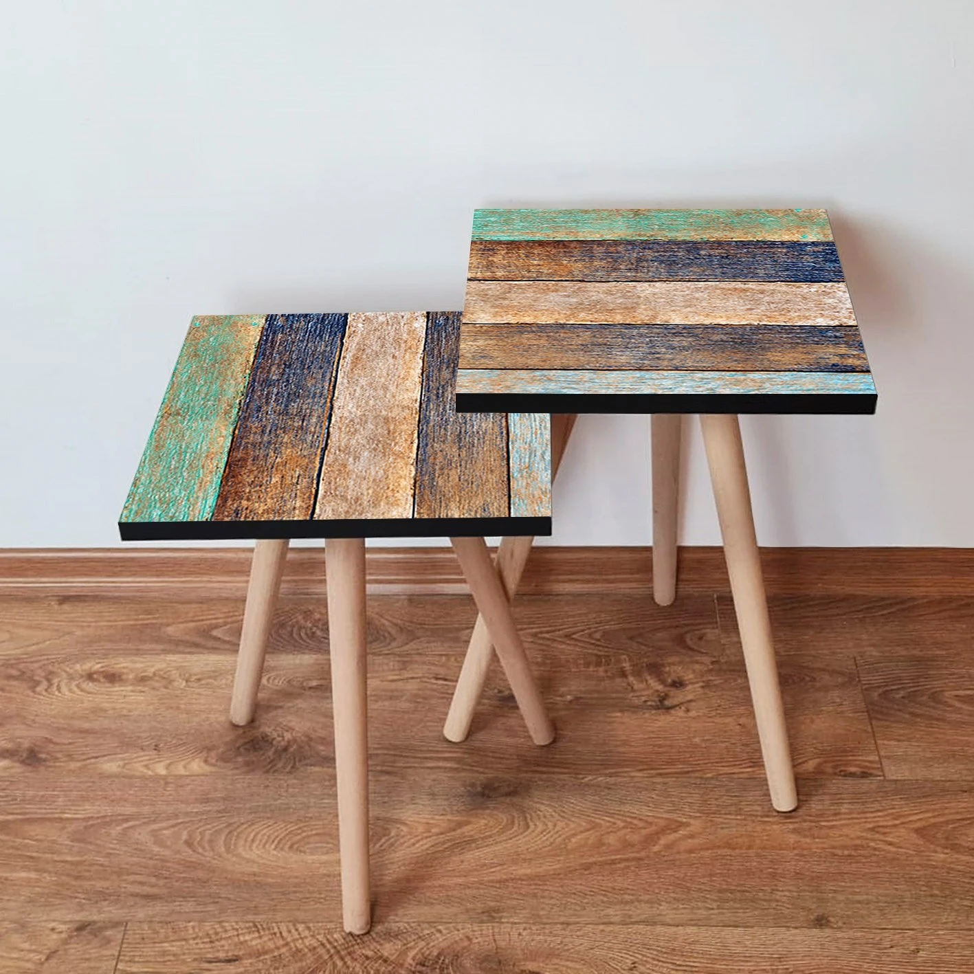 Set tavolinash ndihmëse, dy copë, ngjyrë jeshile dhe blu e errët, Skye Decor, 2Shp115