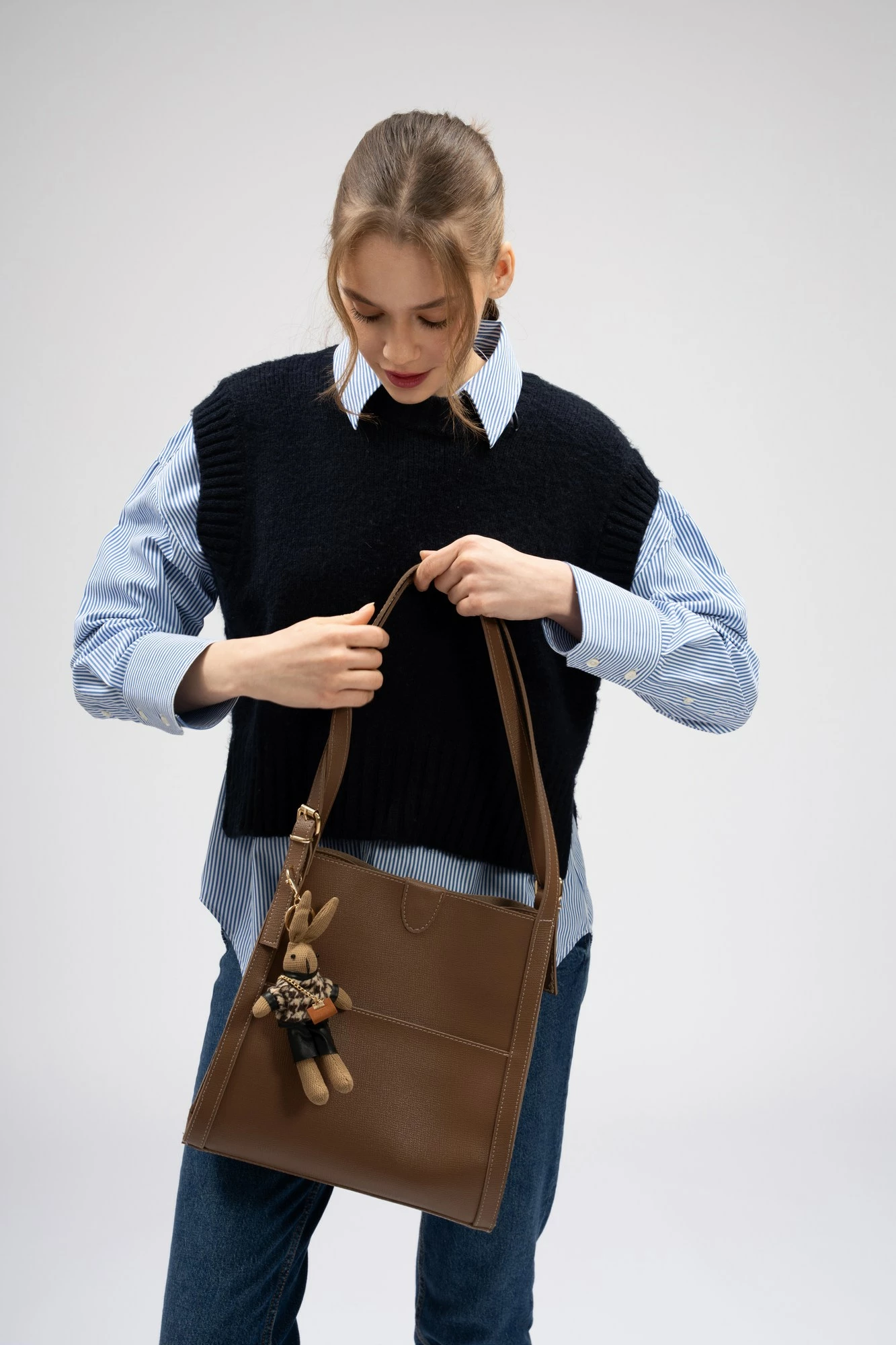 Çantë tote Lucky Bees, ngjyrë mink, 352