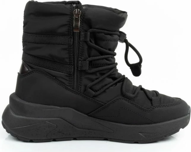 Atlete femra Lee Cooper, të zeza