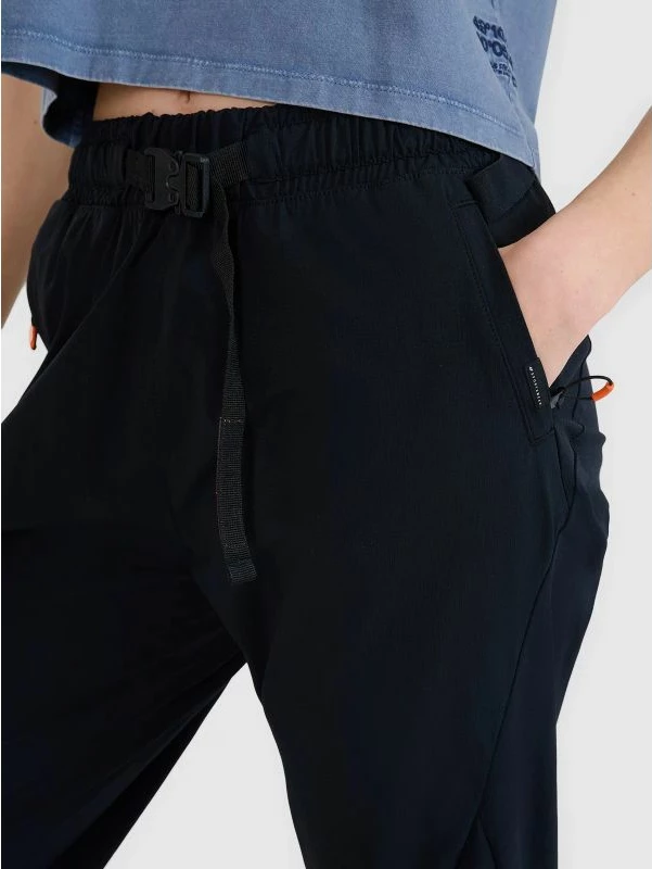 Pantallona të lehta për femra 4f