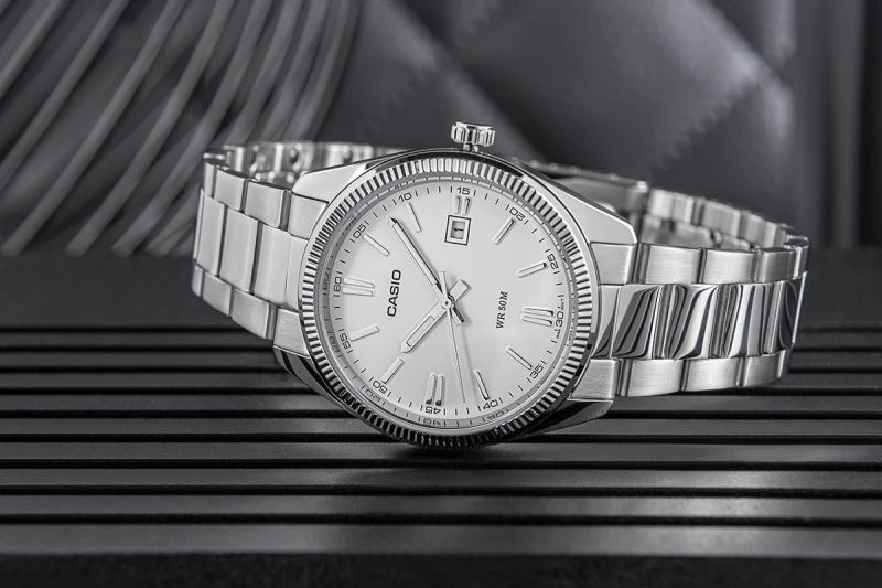 Orë dore për meshkuj Casio MTP-1302PD-7A1VEF, argjendtë, me kuti
