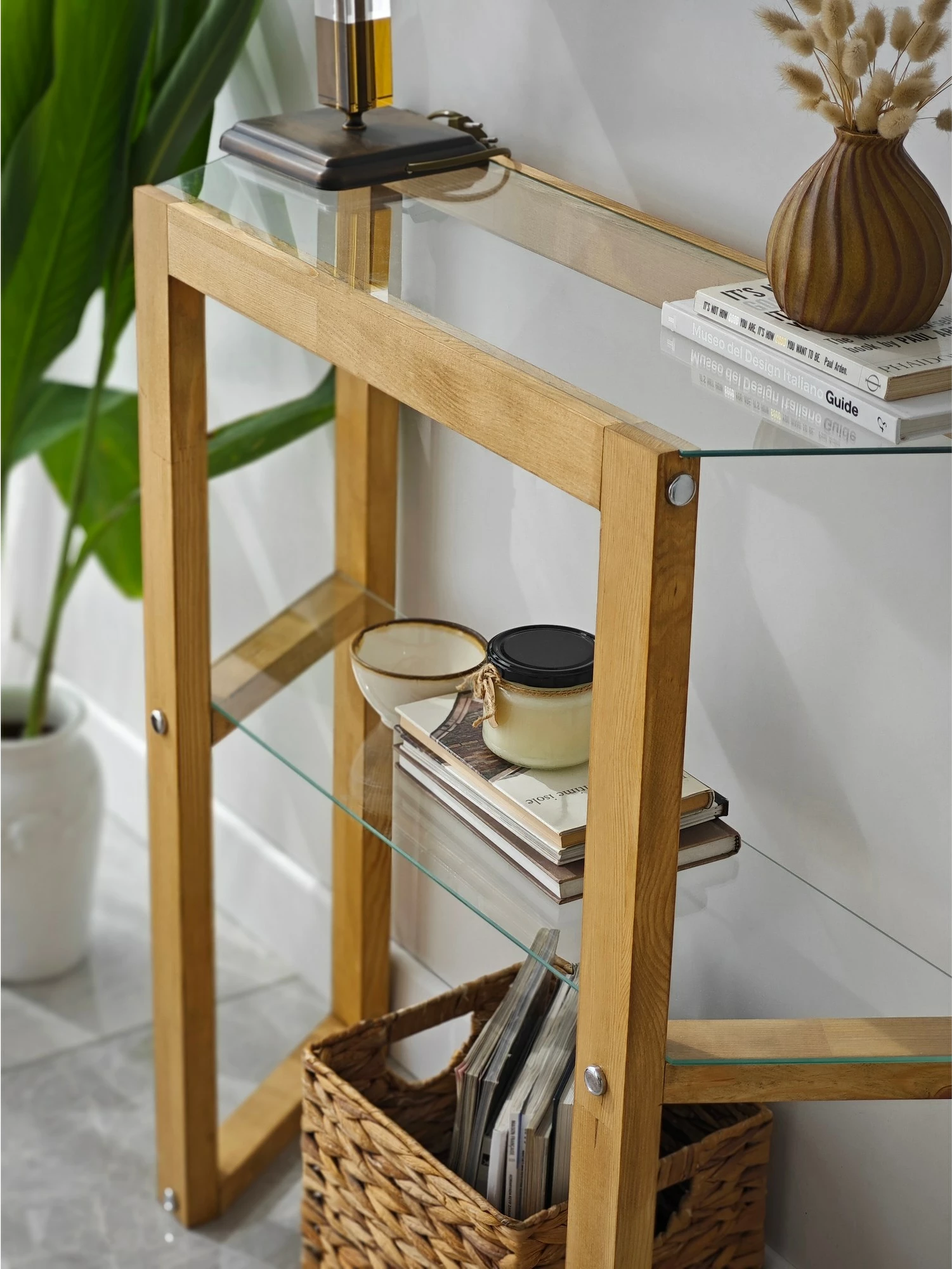 Komodë Hanah Home, formë trapezi, ngjyrë lisi