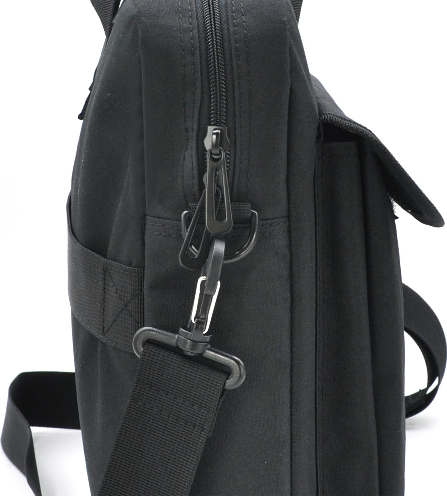Çantë për laptop EQUIP 15.6", messenger, me rrip shpatulle, e zezë