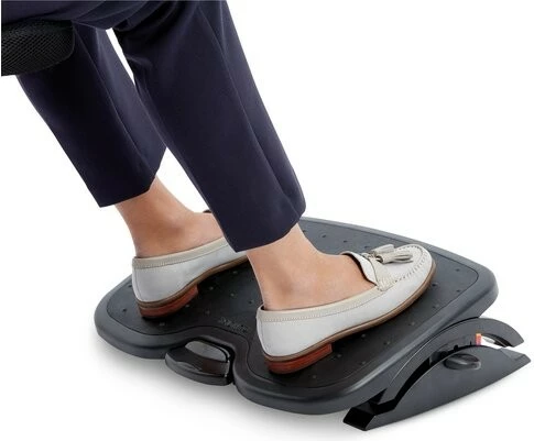 mbështetëse këmbësh ergonomike Kensington SmartFit SoleMate PLUS K52789WW 450x350mm rregullim këndi deri 15°, e zezë