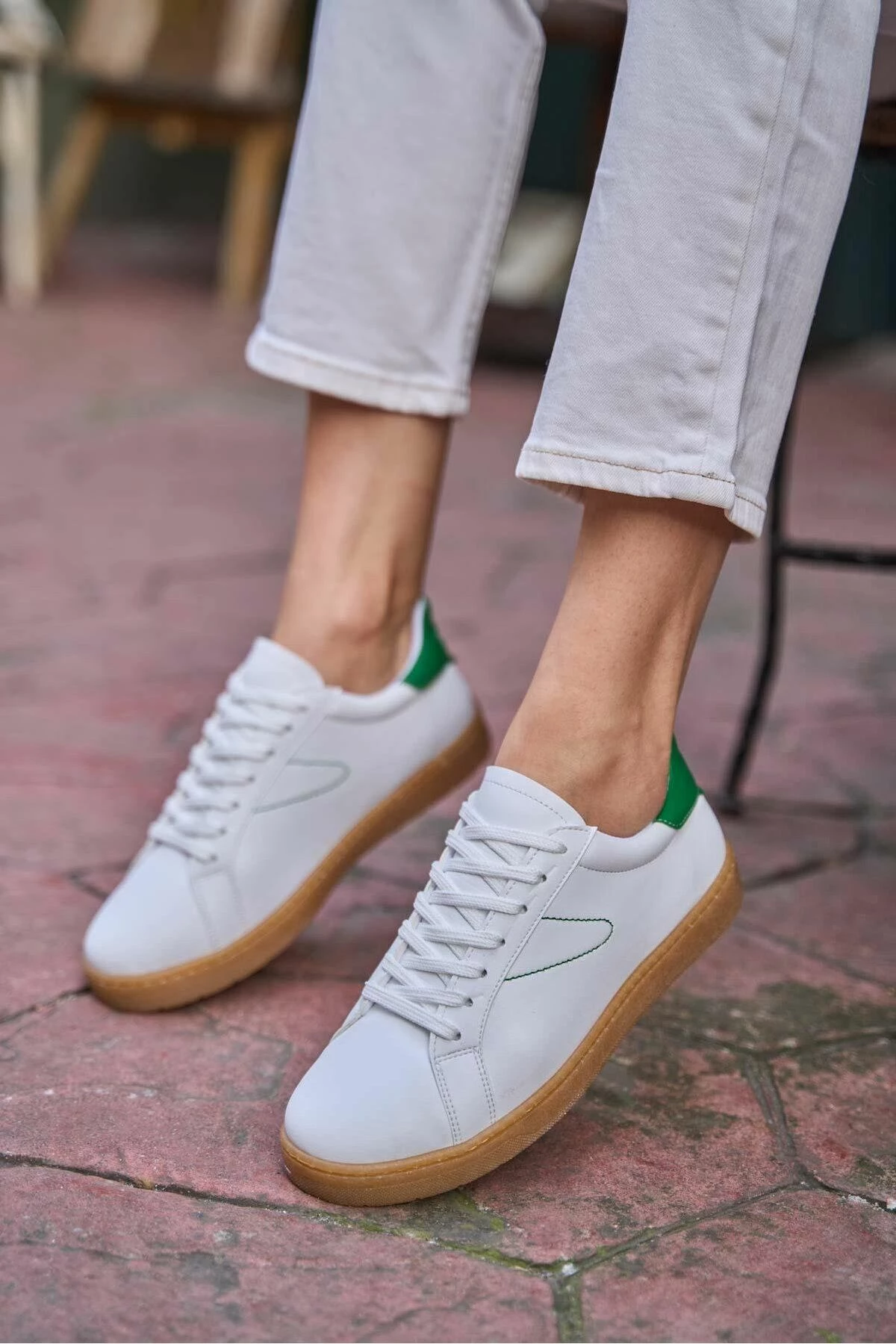 Atlete për gra Jumeon, MK1340424SR20-001, të bardha me të gjelbra