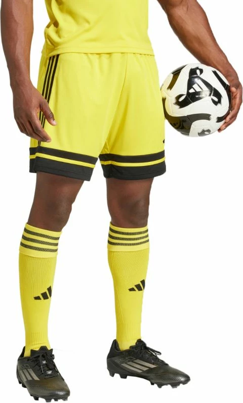 Shorce për meshkuj adidas, të verdha