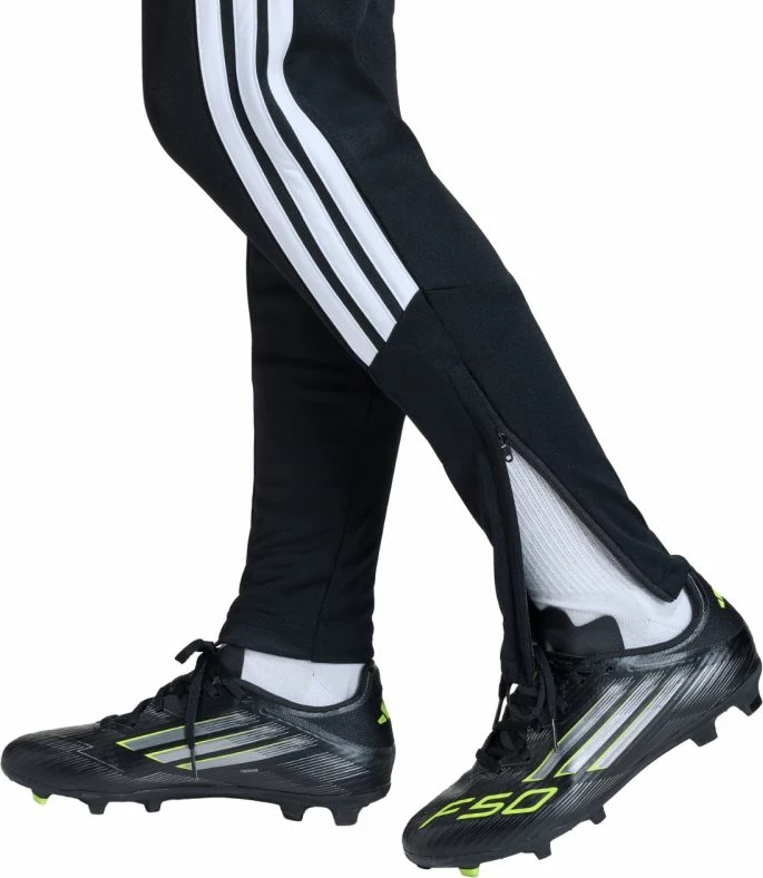 Pantallona sportive për fëmijë adidas, të bardha [Madhësia: 152 cm]
