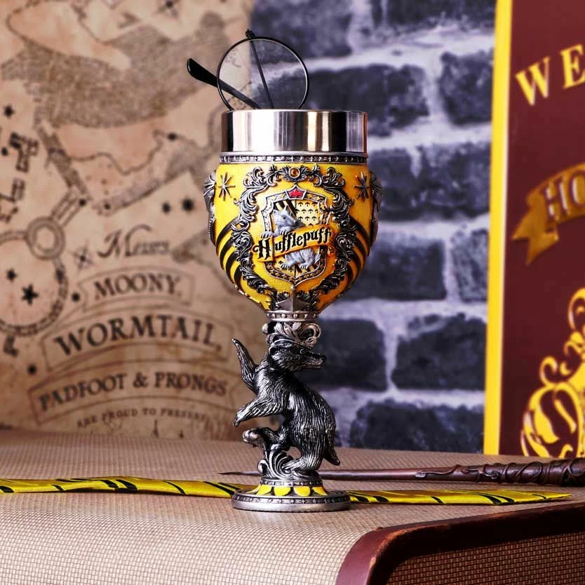 Krigë koleksionuese NEMESIS NOW Harry Potter Hufflepuff, e derdhur në rrëshirë dhe e pikturuar me dorë, verdhë/zezë
