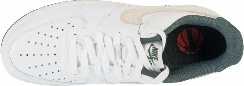 Atlete për meshkuj Nike, të bardha