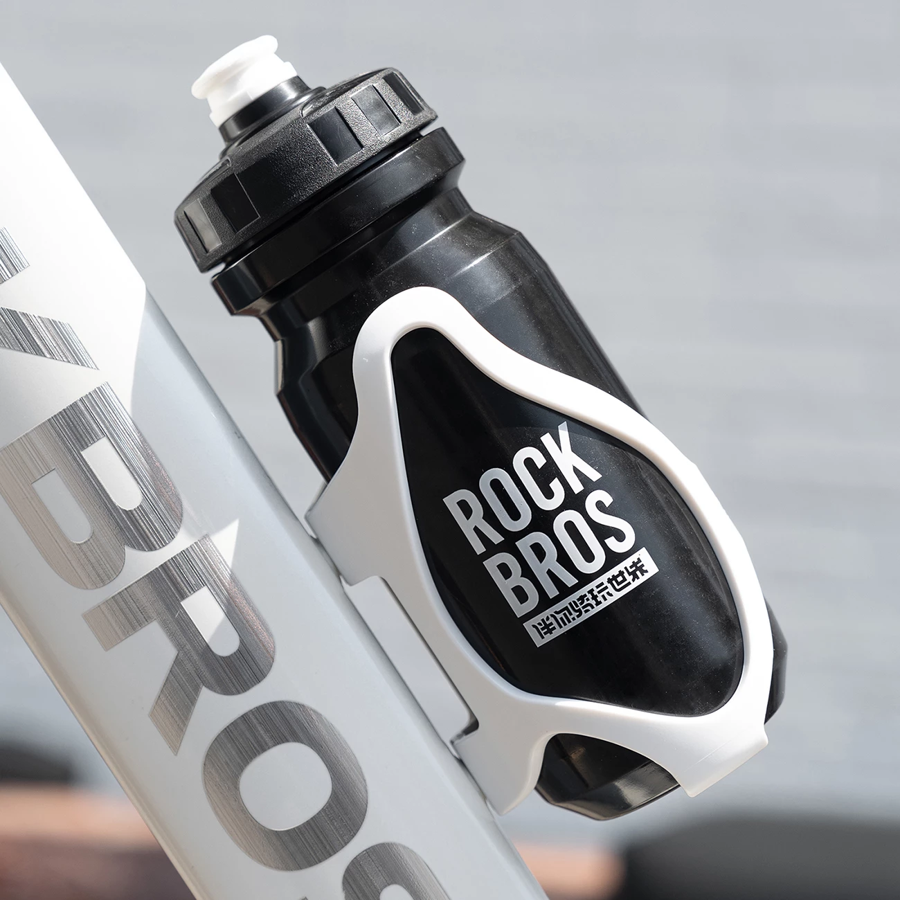 Mbajtëse bidoni biçiklete Rockbros LK24-H018, PC plastike 34 g, e bardhë