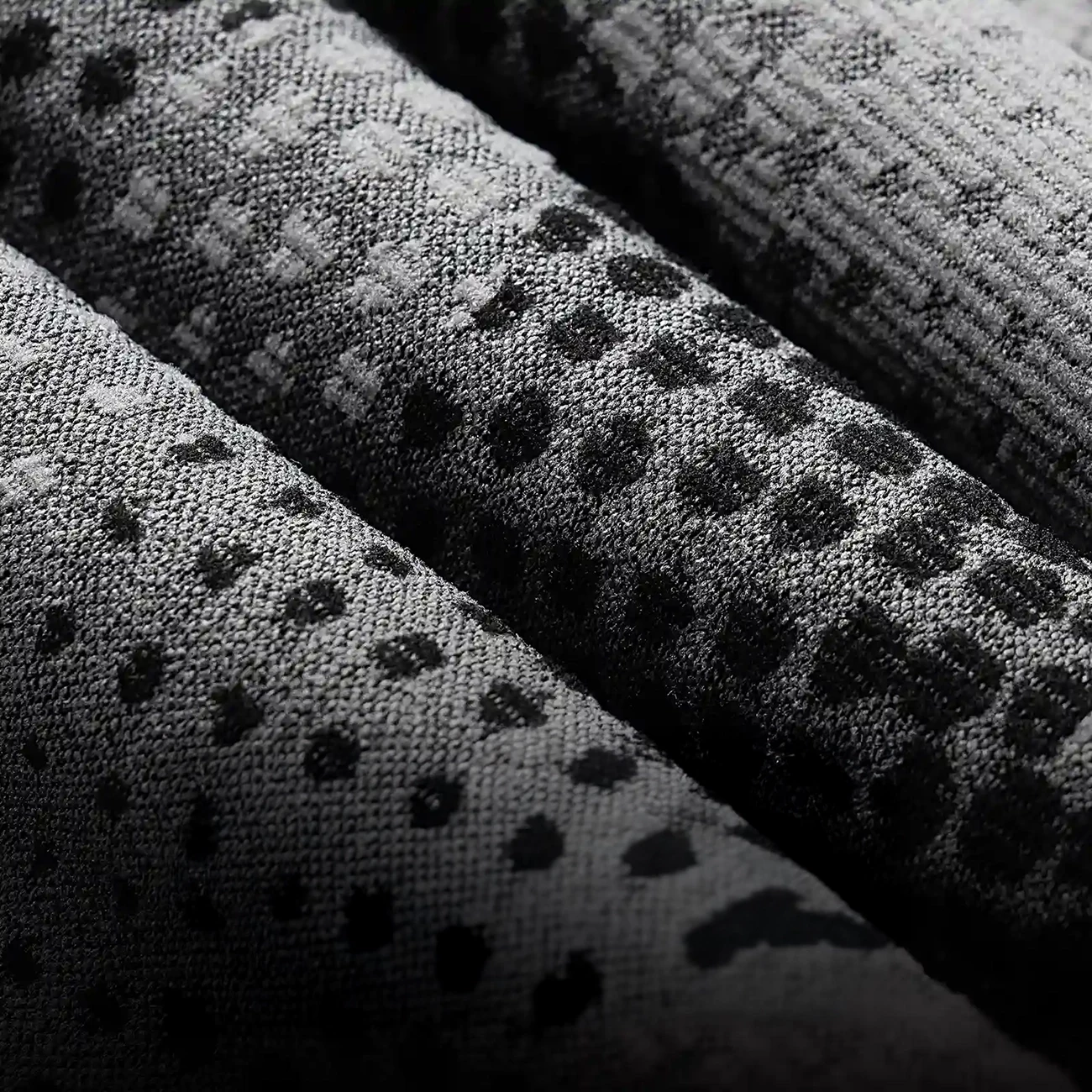 Ngrohës qafe / bandanë sportive, Qunature 11230014002, najlon i frymëmarrshëm elastik, pa qepje, madhësi universale 24.5x30 cm, gri